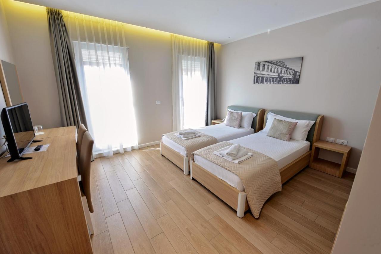 Alis Hotel Shkodër Esterno foto