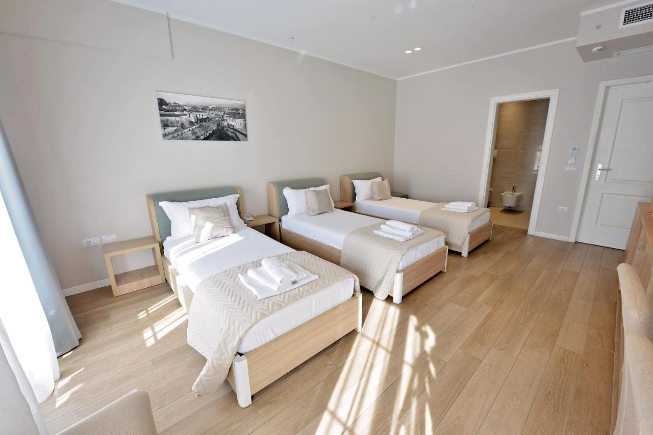 Alis Hotel Shkodër Esterno foto