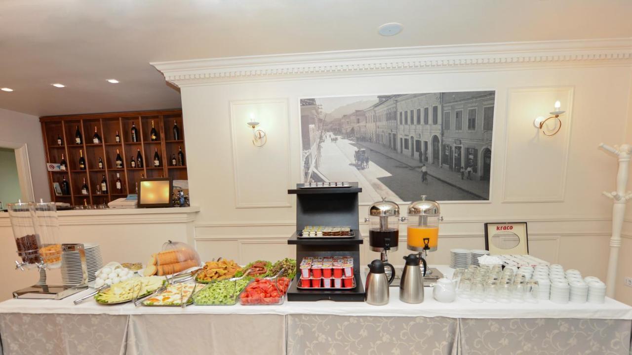 Alis Hotel Shkodër Esterno foto