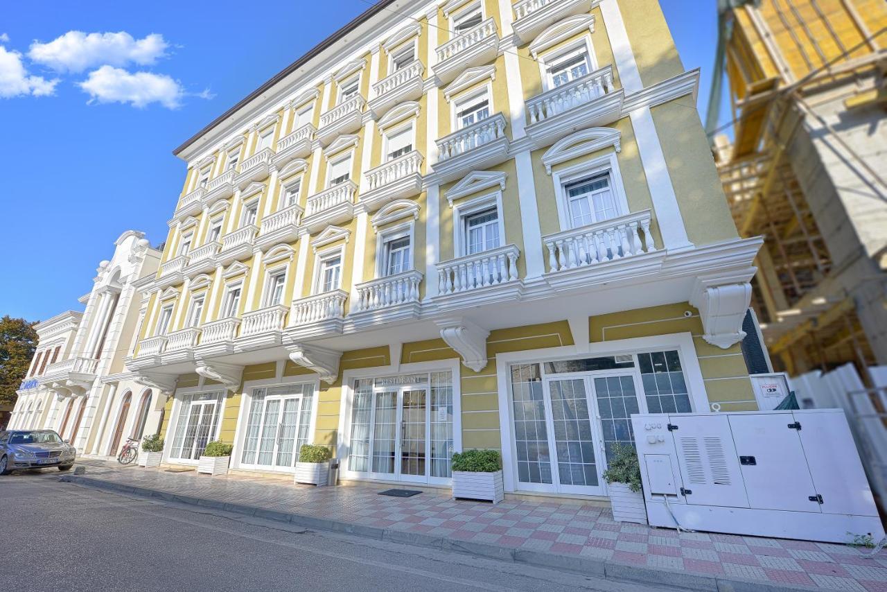 Alis Hotel Shkodër Esterno foto